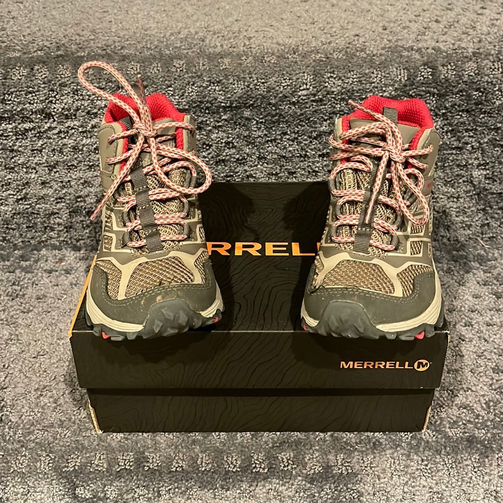 Kids hiking boots WATERPROOF